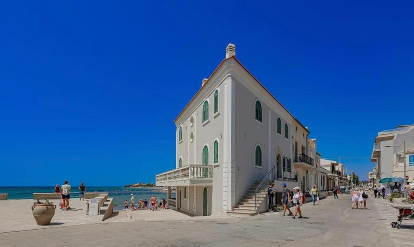 Casa Lina Lägenhet Punta Secca Exteriör bild